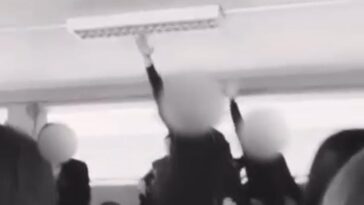 Saluti fascisti al Ruiz: studenti con braccio alzato in aula all’Eur