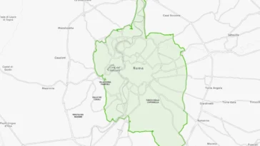 Mappa di Roma che evidenzia in verde il perimetro della ZTL Fascia Verde, con i principali quartieri e parchi cittadini indicati.